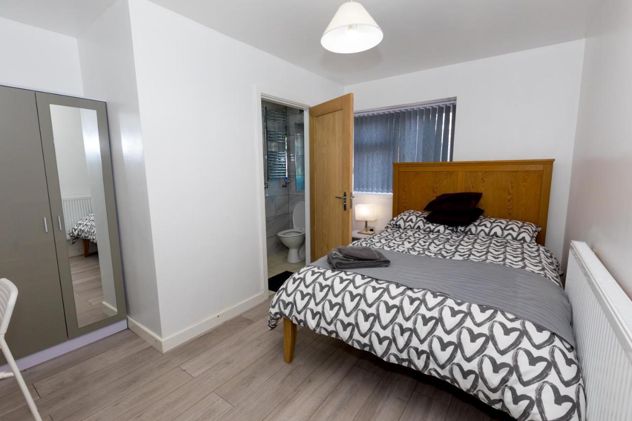 Comfortable Stays - Shirley, Solihull Exterior photo