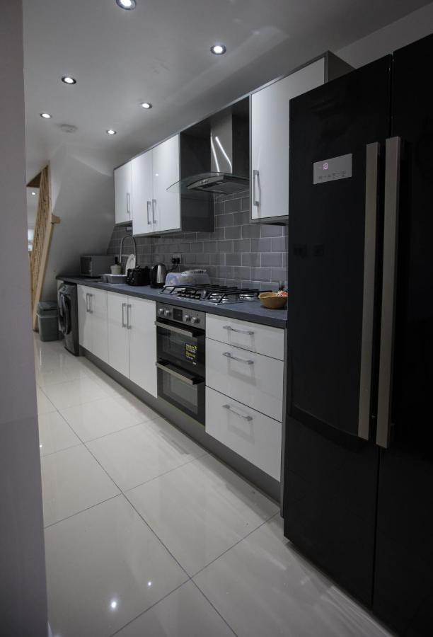 Comfortable Stays - Shirley, Solihull Exterior photo